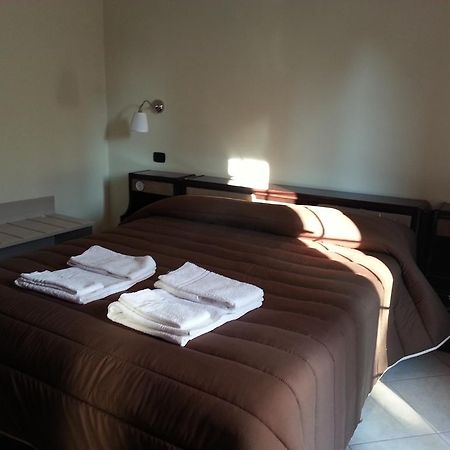 Il Girasole Formia Guesthouse Rooms Εξωτερικό φωτογραφία