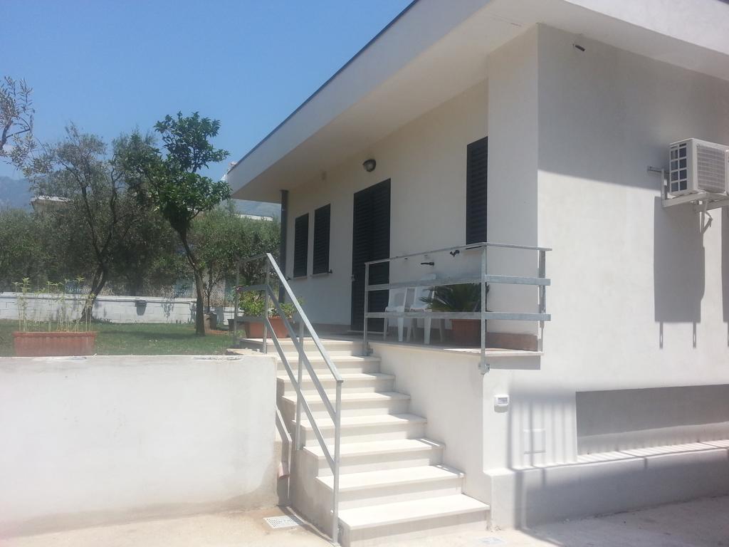Il Girasole Formia Guesthouse Rooms Εξωτερικό φωτογραφία