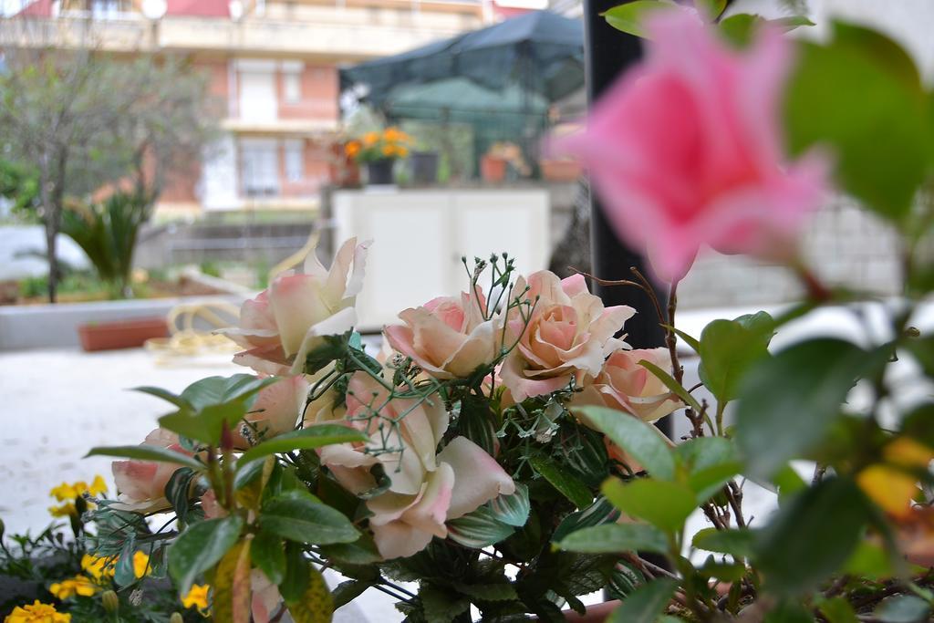 Il Girasole Formia Guesthouse Rooms Εξωτερικό φωτογραφία